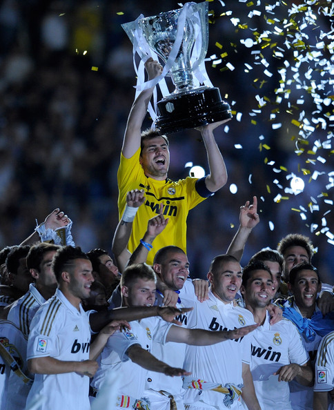 德甲小钢炮奖杯 德甲小钢炮奖杯